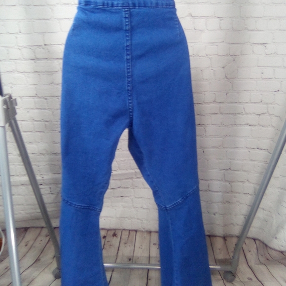 Blue jeans open bell leg.ππ - Picture 3 of 8